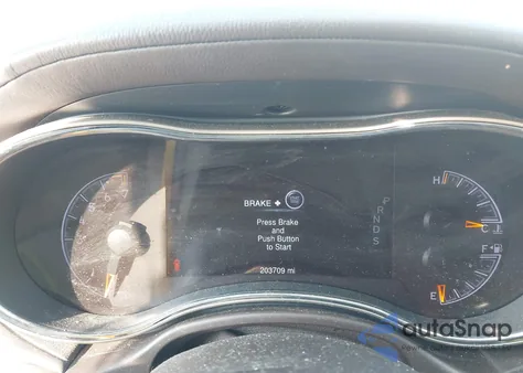 2015 Jeep Grand Cherokee Overland из США, поврежденный, VIN 1C4RJFCG2FC840823